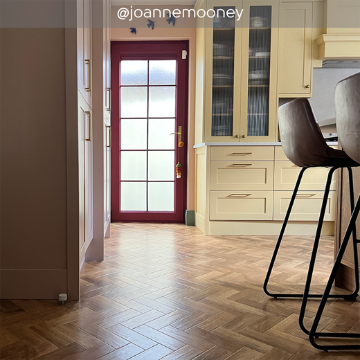 Karndean Designflooring Spring Oak wood flooring in a kitchen diner